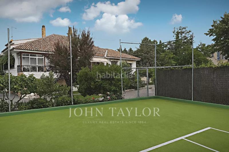 Foto e4d2541c-32d0-4013-b4b3-33025aee1214. Xalet amb calefacció aparcament piscina a urbanización La Moraleja La Moraleja