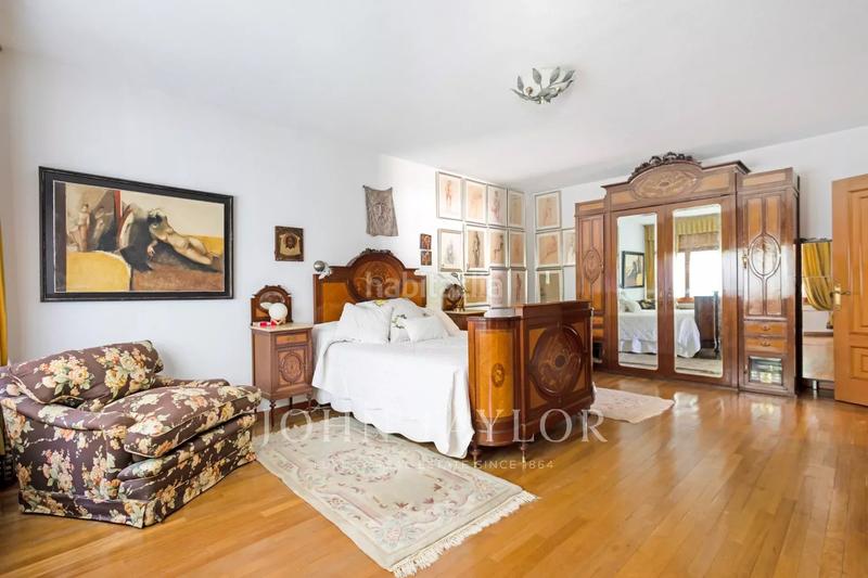 Foto f5783130-858b-4d8c-a027-e1fb6caea05e. Xalet amb calefacció aparcament piscina a urbanización La Moraleja La Moraleja