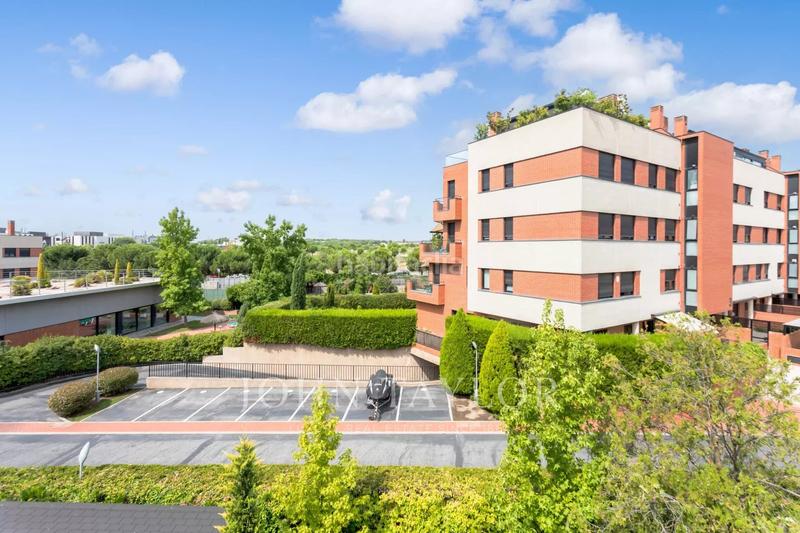 Foto 43b786d1-f864-4e1d-98a2-d5dc4ca26b04. Appartamento con riscaldamento piscina in Prado de Somosaguas Pozuelo de Alarcón
