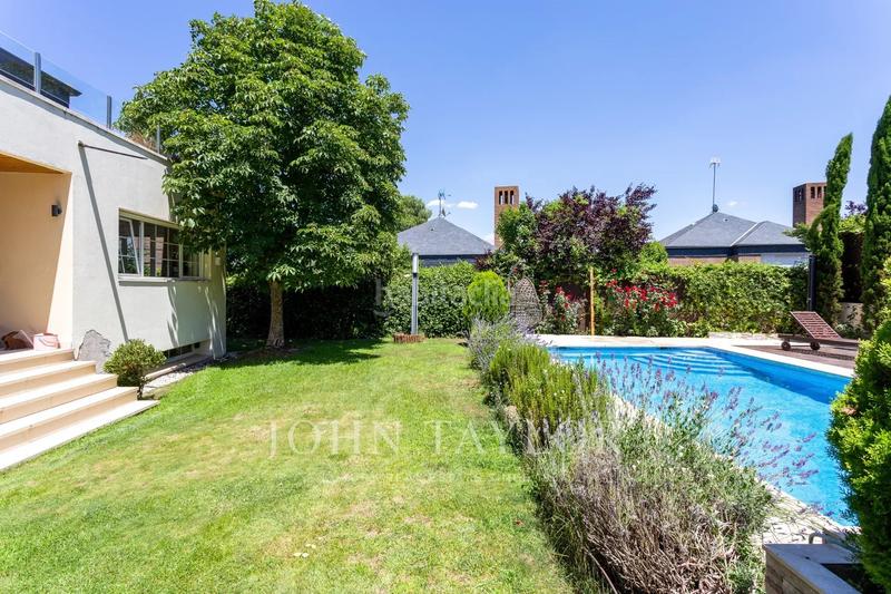 Foto 1ec3f4fe-5c75-4f76-8473-f7b724efe997. Affitto casa con riscaldamento parcheggio piscina in Pozuelo de Alarcón
