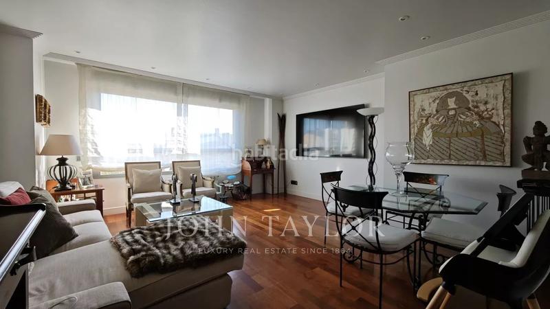 Foto 31492eb4-ffac-4c88-9f25-3563e7f3e543. Penthouse with heating parking pool in Encinar de los Reyes La Moraleja