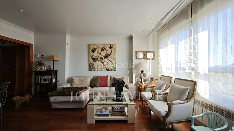 Foto 966731c3-9a61-46b1-a85f-51870036e349. Penthouse with heating parking pool in Encinar de los Reyes La Moraleja