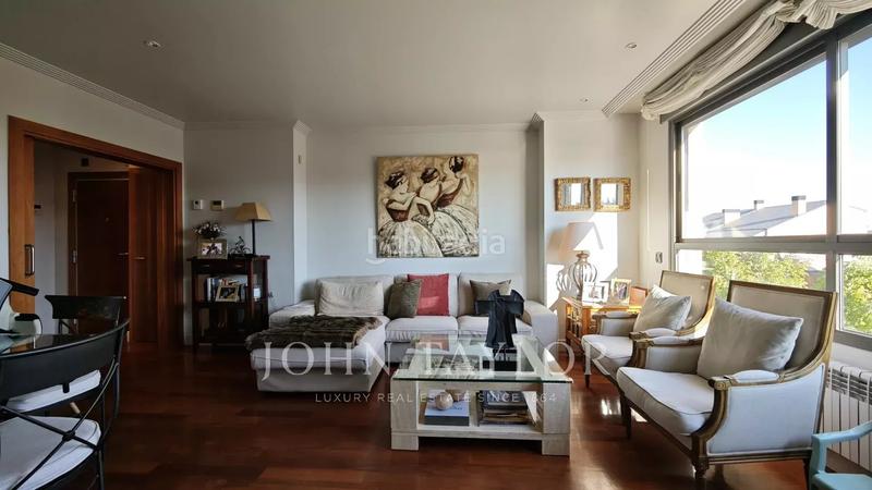 Foto b6a0dc64-960a-4cba-a2ae-337b0ccc39ea. Penthouse with heating parking pool in Encinar de los Reyes La Moraleja