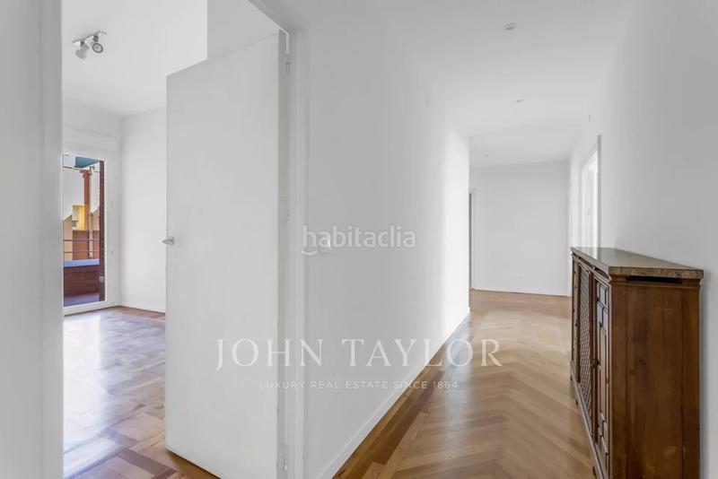 Foto 0494ecfa-73dd-4e3d-9940-e7fd8fc98ebc. Location appartement avec chauffage parking dans Hispanoamérica-Bernabéu Madrid