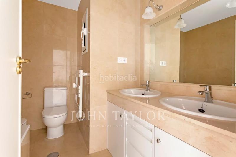 Foto 8f9a2d19-eb1c-4ebb-8a1f-4a6cac456696. Location appartement avec chauffage parking dans Hispanoamérica-Bernabéu Madrid