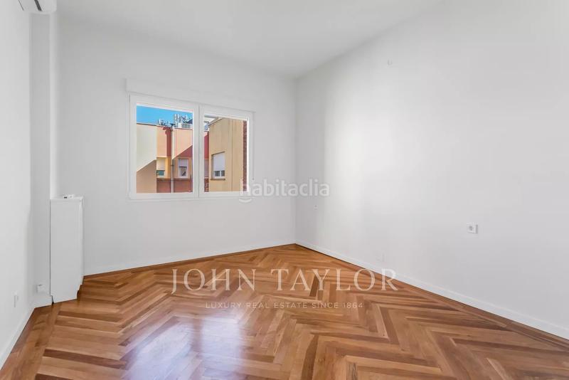 Foto 9cc2f013-84de-4c7d-8fd2-f4b8da3763d4. Location appartement avec chauffage parking dans Hispanoamérica-Bernabéu Madrid