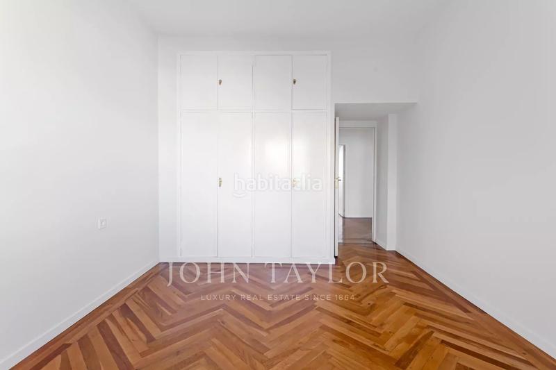 Foto 1a77e3bd-422a-4bf6-8203-20c4e2c468df. Rent flat with heating parking in Hispanoamérica-Bernabéu Madrid