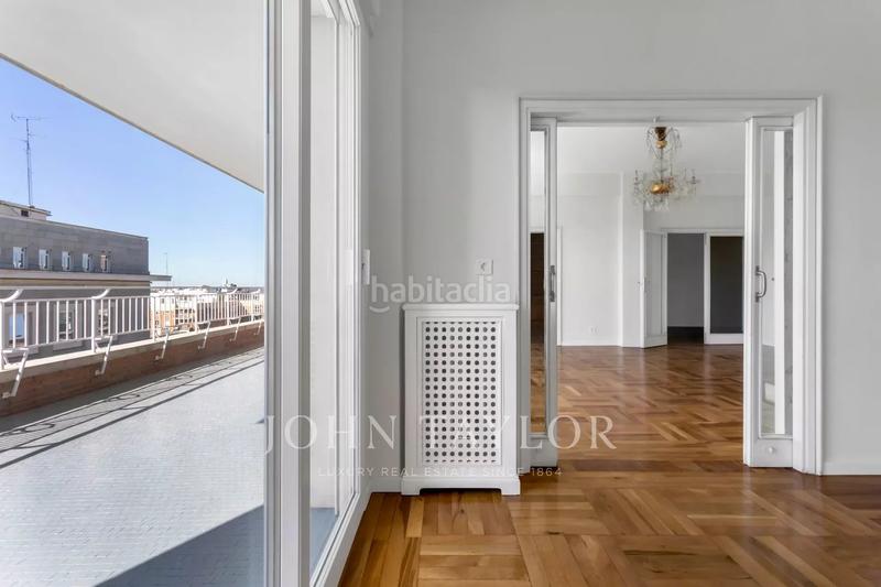 Foto 9467bef7-e4bc-4fda-97d2-f1af1e6cd5bf. Rent flat with heating parking in Hispanoamérica-Bernabéu Madrid