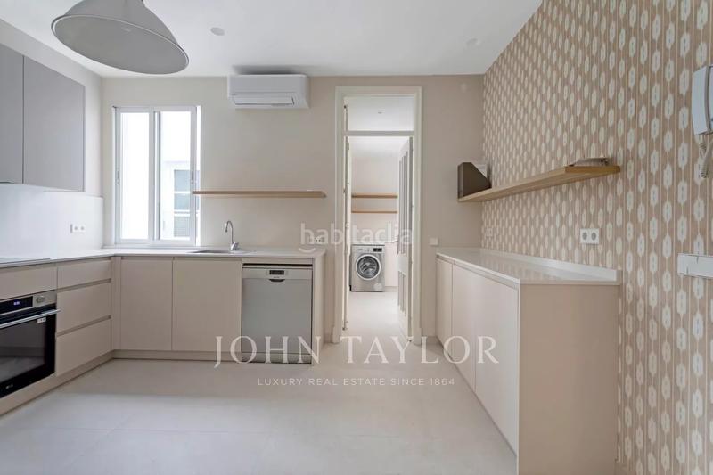 Foto a96a5879-3573-4136-9c2a-34f9c08d104e. Rent flat with heating parking in Ríos Rosas-Nuevos Ministerios Madrid