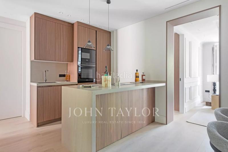 Foto 4a2c0df2-e3a7-46ba-b4af-9cbfa1b9cc76. Piso en Almagro Madrid