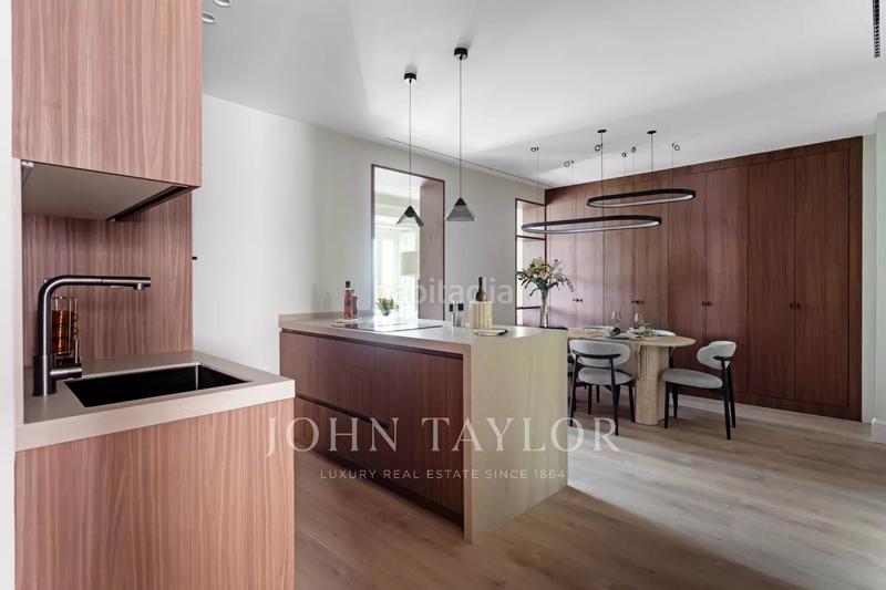 Foto 51982a57-f676-40bf-aedd-3d69ebe44c5c. Piso en Almagro Madrid