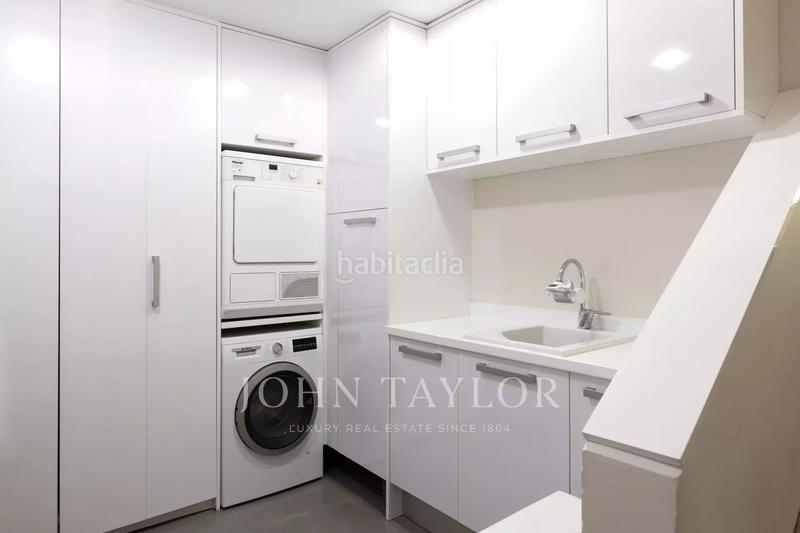 Foto 01882b1e-652a-4e51-9225-9bae1f3f1749. Casa a schiera con riscaldamento parcheggio piscina in Pozuelo de Alarcón