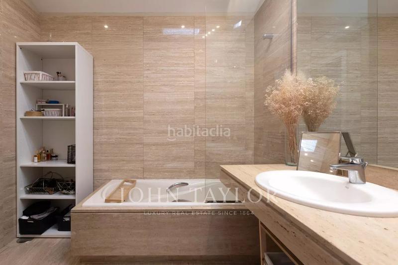 Foto 58a421ea-33a2-4b93-bbab-02b9fa1d35e5. Casa a schiera con riscaldamento parcheggio piscina in Pozuelo de Alarcón