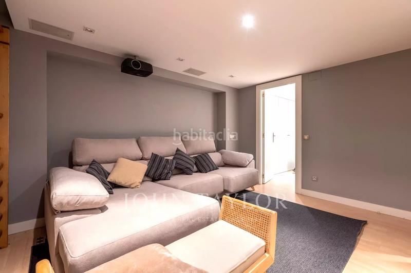 Foto fd10f1b1-a062-4899-b622-b688bae0f337. Casa a schiera con riscaldamento parcheggio piscina in Pozuelo de Alarcón