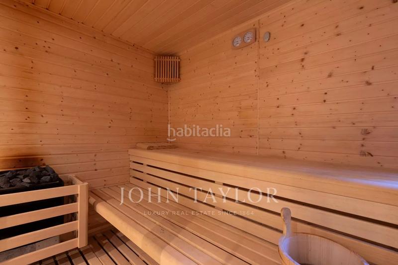 Foto 6222db59-77e1-4f22-829d-0650a77d2ec0. Maison jumelée avec chauffage parking piscine dans La Finca Pozuelo de Alarcón