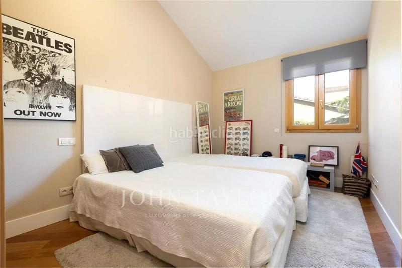 Foto 7524636d-8809-4beb-9ae3-5eb3ffd9e409. Semi detached house with heating parking pool in La Finca Pozuelo de Alarcón