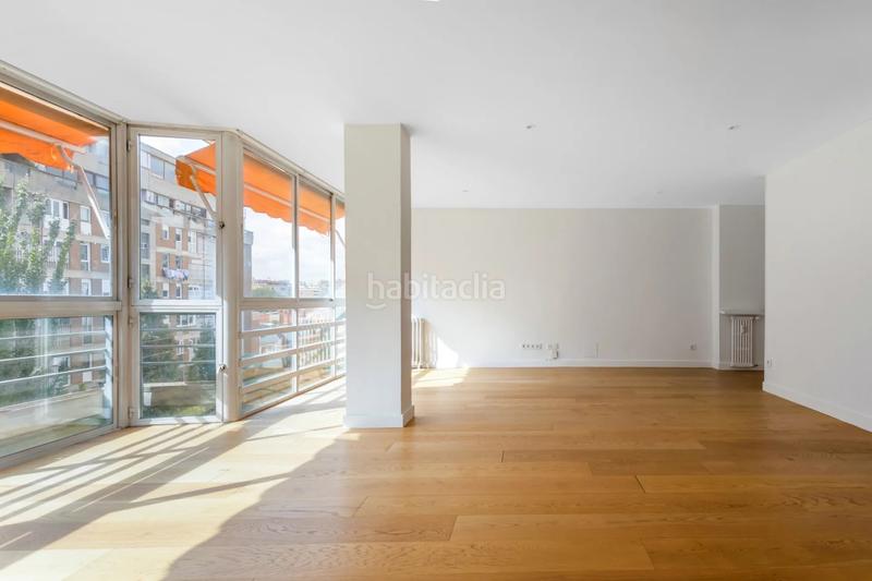 Foto 5ef6e198-11f2-4e9d-9bb1-a39c39346fde. Location appartement avec chauffage parking piscine dans Madrid