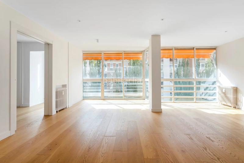 Foto 6773337a-f949-4a7a-a13f-6b92ecbbade1. Location appartement avec chauffage parking piscine dans Madrid