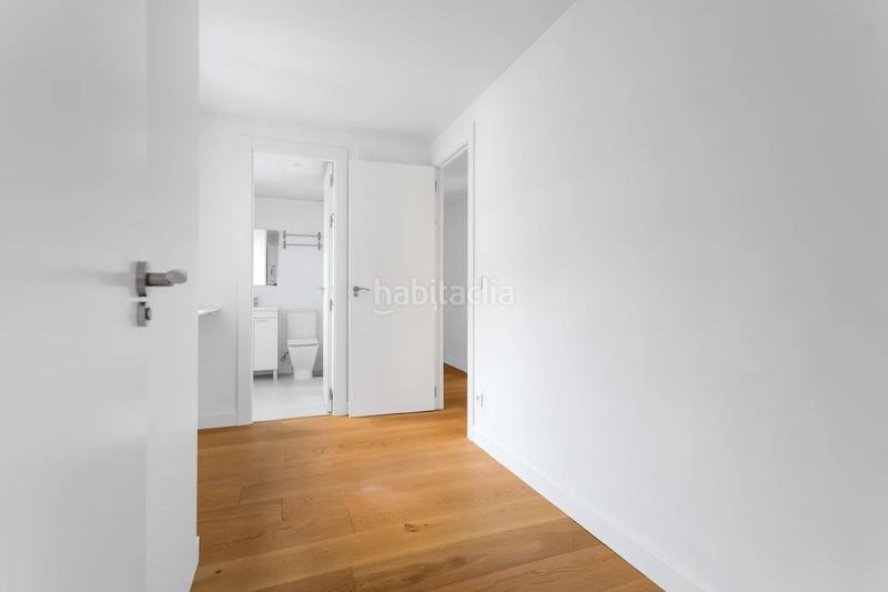 Foto 8246e3c7-6e0d-4970-8ada-9e9232f952a3. Location appartement avec chauffage parking piscine dans Madrid