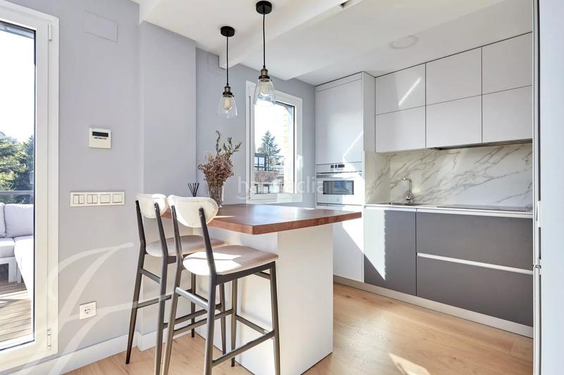 Foto ad0e7e81-4e46-4aa5-8a36-9d7679d7ebbb. Miete dachwohnung mit heizung parking pool in Nueva España Madrid