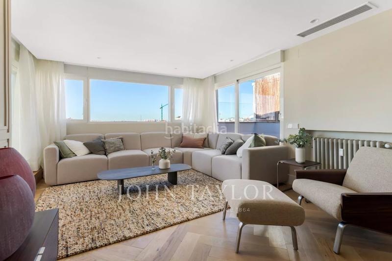 Foto 7369a0f4-b67e-4677-8d3f-11f5ae6cacc6. Attico con riscaldamento in Recoletos Madrid