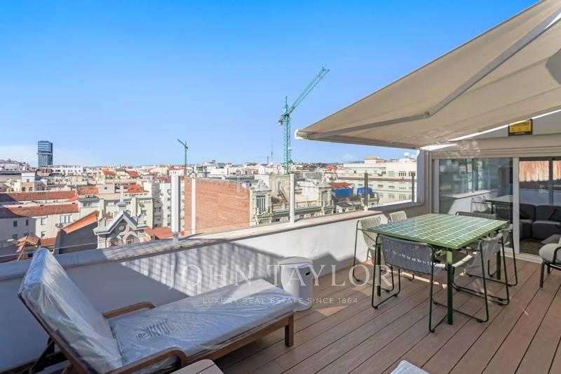 Foto 5538f9d1-5cba-49f9-b939-760c37da24df. Dachwohnung mit heizung in Recoletos Madrid