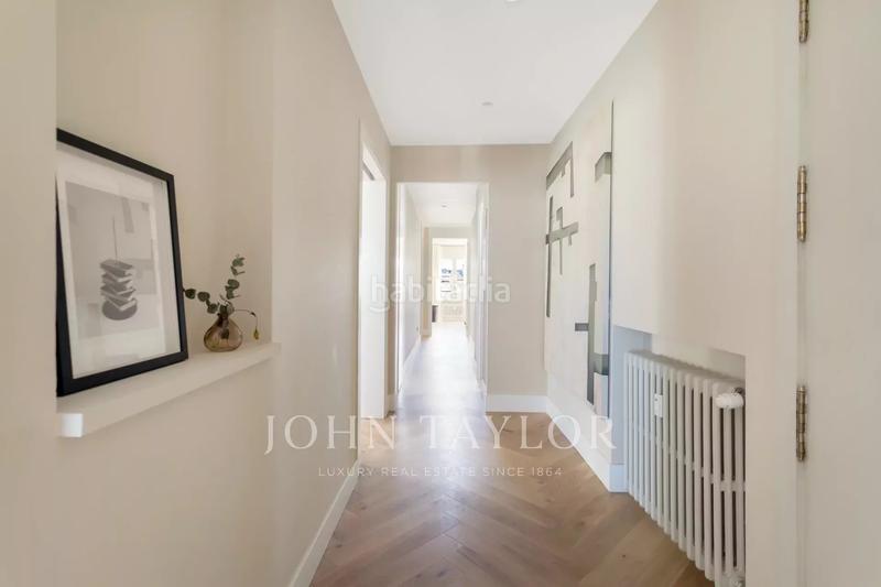 Foto 708c79ea-5c2c-4e4d-b5fd-939138a41fb2. Penthouse with heating in Recoletos Madrid