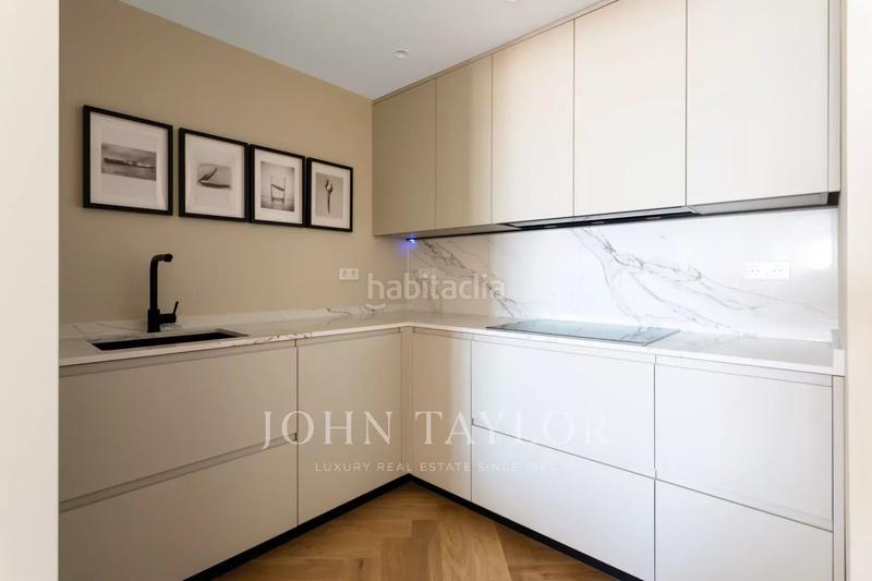 Foto 7c65010b-994a-4fa0-81f9-4cfa58b29a17. Penthouse with heating in Recoletos Madrid