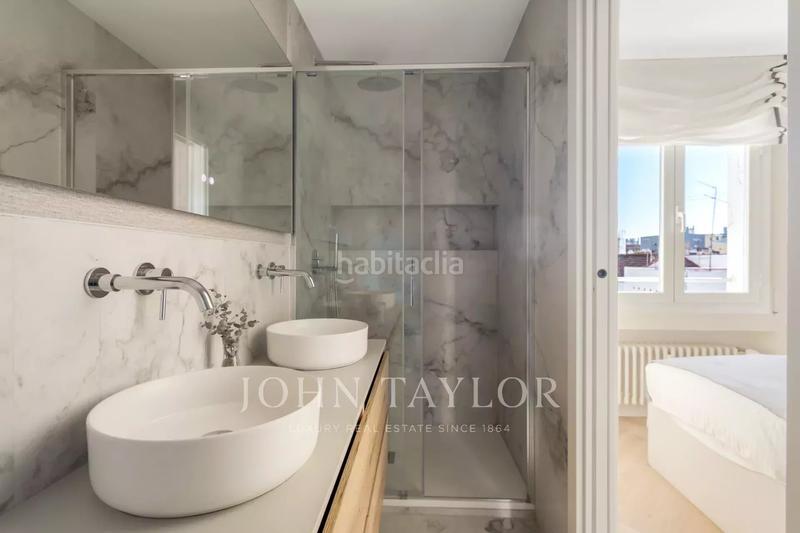 Foto a49228d5-950b-44db-a70e-eb08a4e18a58. Penthouse with heating in Recoletos Madrid