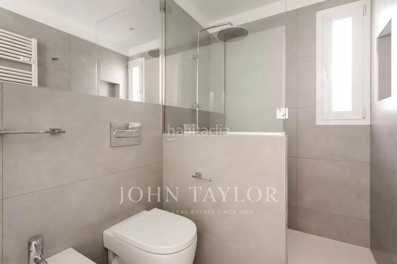 Foto c58a4c3d-4e3e-4123-9454-cc077e377077. Penthouse with heating in Recoletos Madrid