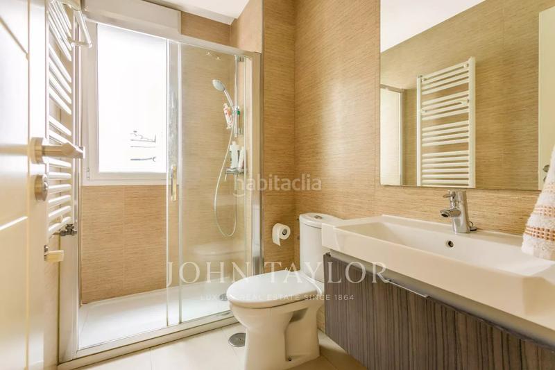 Foto 39b535e8-3e34-43ca-9739-611dbf0b255f. Piso en Argüelles Madrid