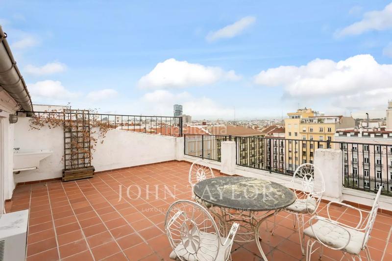 Foto 94f43730-c97e-4db3-99c6-db49fb8db239. Attico con riscaldamento in Justicia-Chueca Madrid