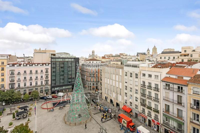 Foto 4e803f6d-983a-453c-b385-1bab59530f70. Dachwohnung mit heizung in Justicia-Chueca Madrid