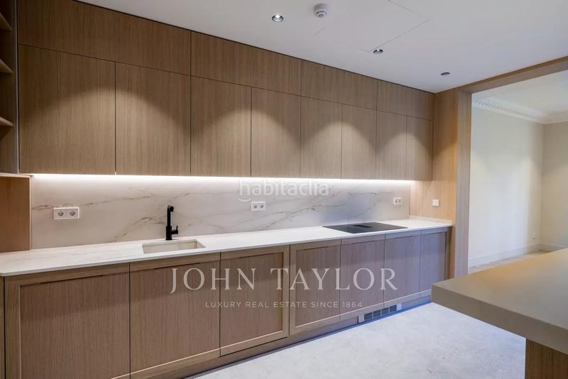 Foto 8eca3212-44bc-40e5-8d24-eb4fcabfc2b3. Flat with heating in Castellana Madrid