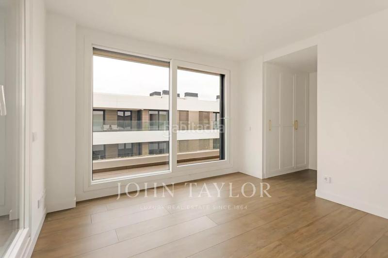 Foto 797c7f4e-4a18-4f40-811f-27275fdca86c. Location attique avec chauffage parking dans Encinar de los Reyes La Moraleja