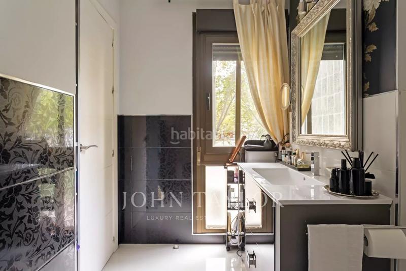 Foto 5bc0965f-61ac-4176-9a3a-26193e93188a. Appartement avec chauffage parking dans Nueva España Madrid