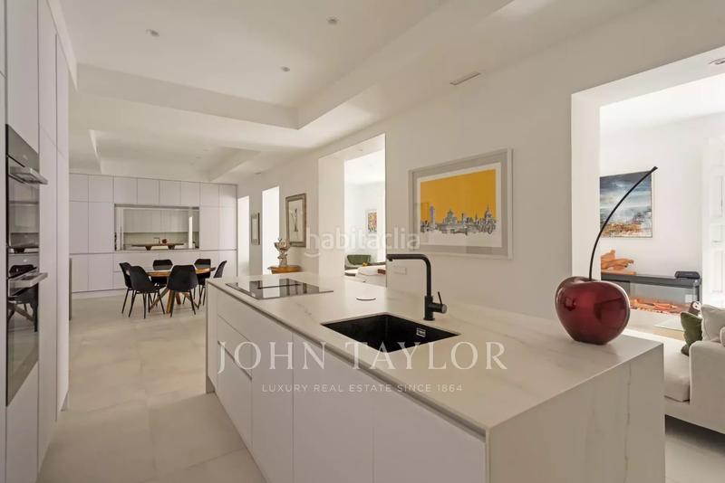 Foto 9258a2f7-b71c-41da-a479-4ab0b9f974b9. Pis amb calefacció a Universidad-Malasaña Madrid