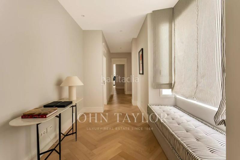 Foto 7615e5c5-f4a3-43e8-9cb4-6ff475f0740a. Miete etagenwohnung mit heizung parking in Castellana Madrid