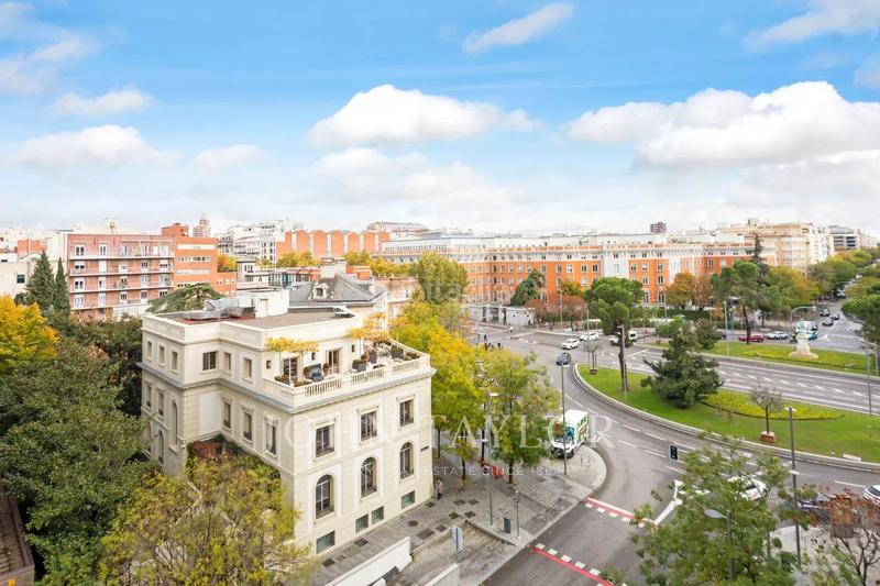 Foto 335a4e8d-e4f8-463c-b512-656860f9a964. Rent flat with heating parking in Castellana Madrid