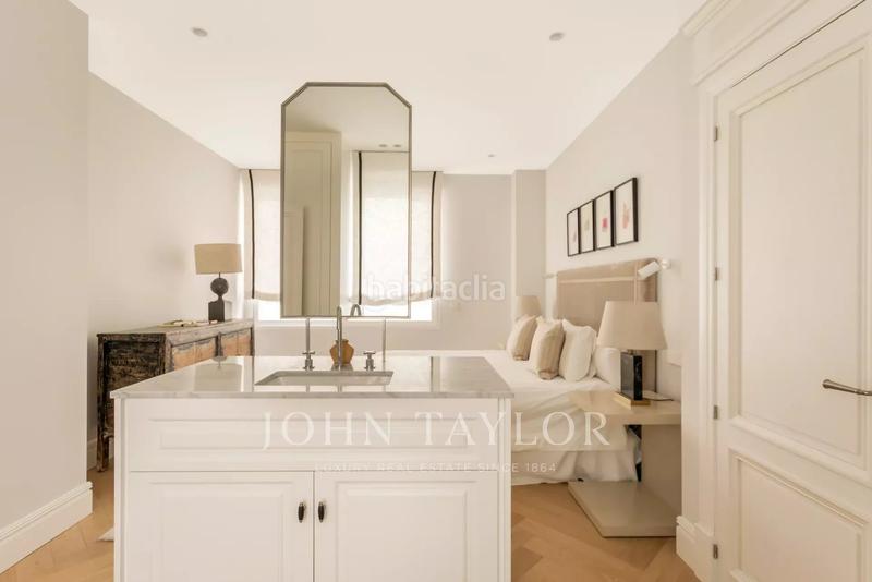 Foto 5f2138cd-d355-467d-a28a-27cda361ae08. Rent flat with heating parking in Castellana Madrid