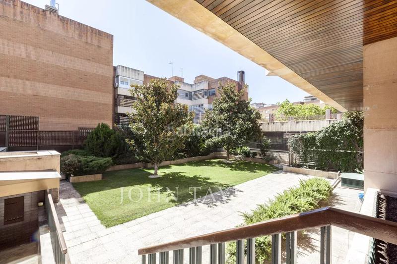 Foto c76e3651-499b-4037-9902-0dc8bd76768a. Alquiler dúplex en Nueva España Madrid