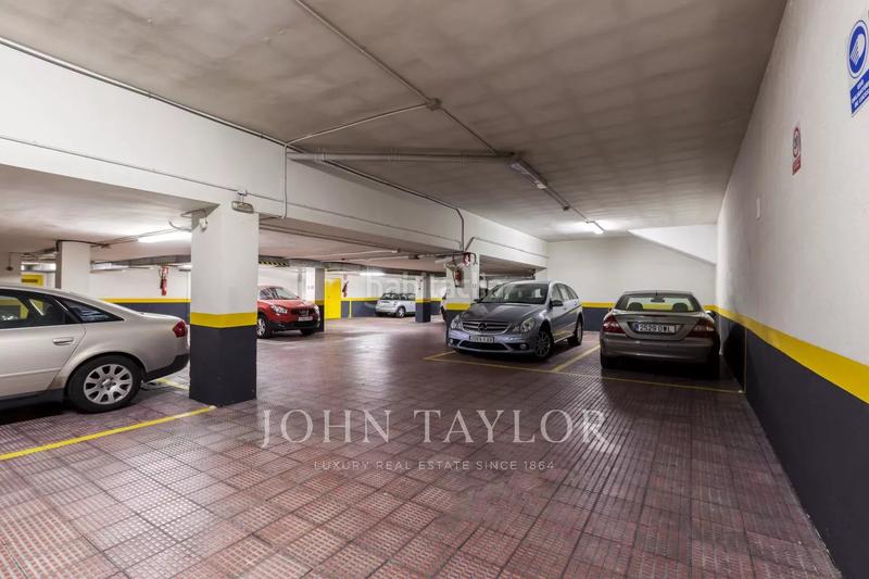 Foto 2eae42dc-155a-4d4d-8491-121351e16d9d. Lloguer dúplex amb calefacció aparcament a Nueva España Madrid