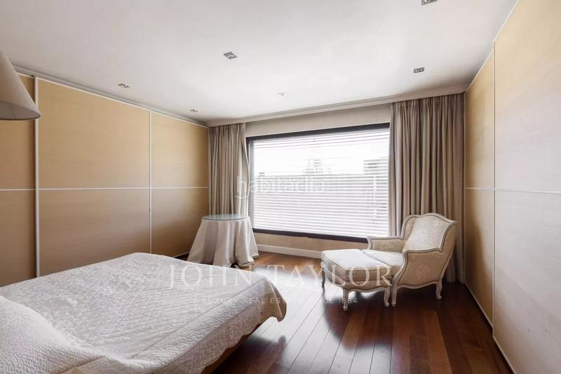 Foto 4ed6cc53-9213-451c-8382-65e91e5b19bb. Rent duplex with heating parking in Nueva España Madrid