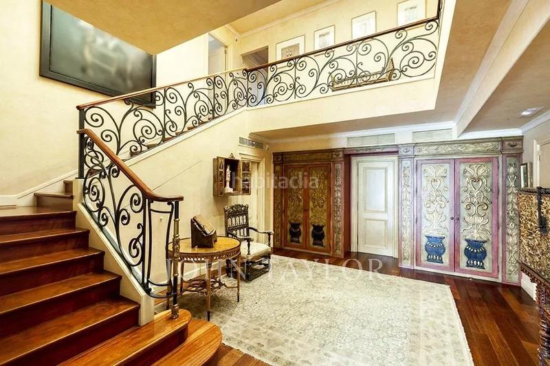 Foto 585b40c9-ee46-4eed-bff7-288338bd36cd. Rent duplex with heating parking in Nueva España Madrid