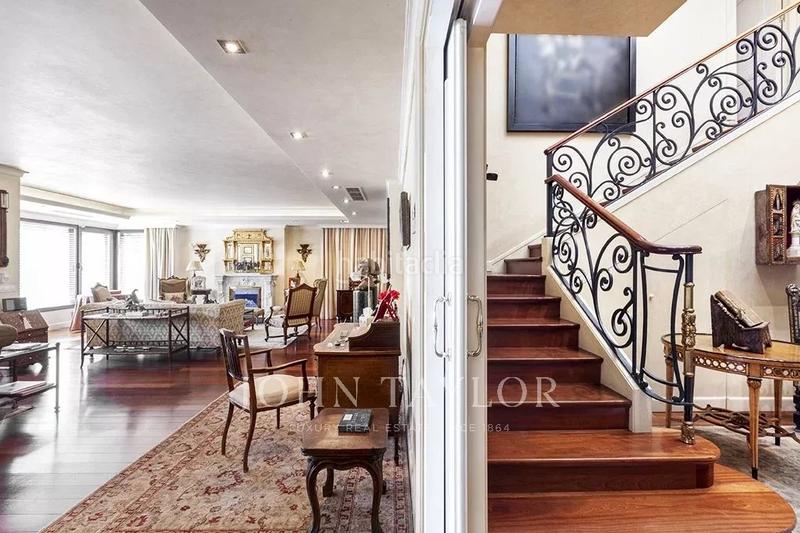 Foto 5b917594-46bb-48dd-a6cd-a80f45d44cc8. Rent duplex with heating parking in Nueva España Madrid