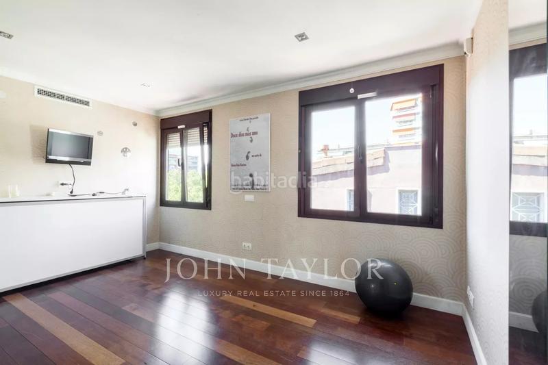 Foto 7f6d9e72-5dc3-442c-89b3-92994224c109. Rent duplex with heating parking in Nueva España Madrid