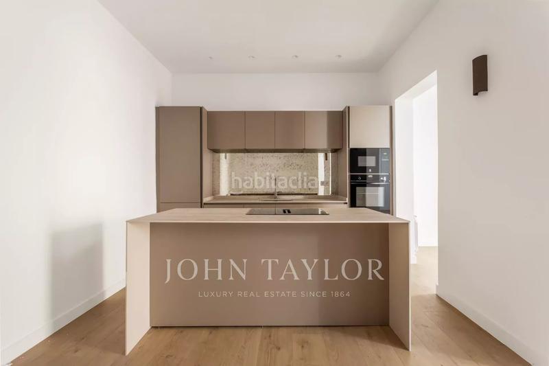 Foto 330da52d-b6d5-4977-b9e7-9097d445ebc6. Piso en Universidad-Malasaña Madrid