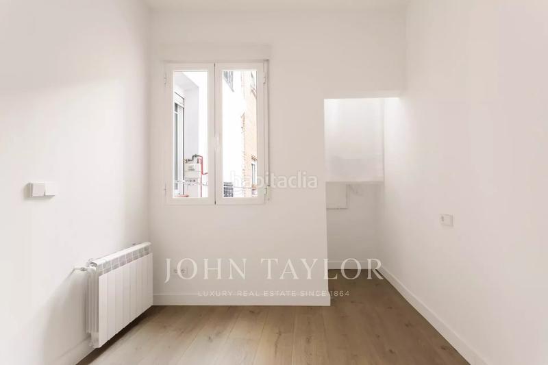 Foto 7f0e8389-db09-4de9-963b-d9fcecfddf1b. Piso en Universidad-Malasaña Madrid