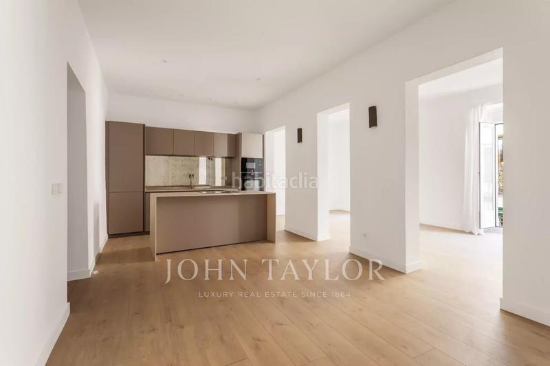 Foto 88c1e520-a2a1-4564-a5a6-285173a7bc82. Piso en Universidad-Malasaña Madrid