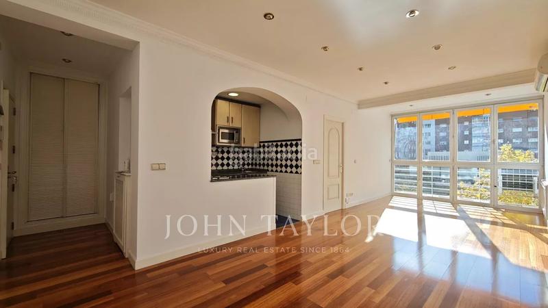 Foto 4e1f4456-ba44-42d5-b02f-685432f48cfc. Location appartement avec chauffage dans Nueva España Madrid